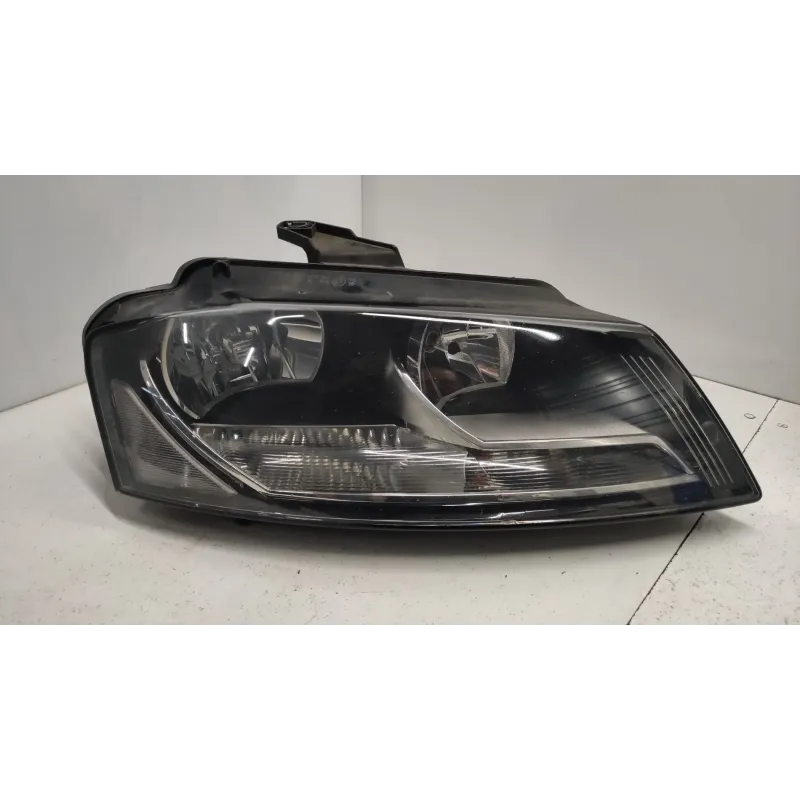 Phare droit audi a3 8p