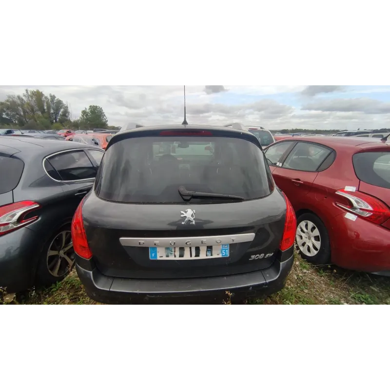 Malle / hayon / coffre peugeot 308