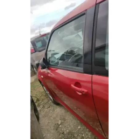 Porte avant gauche suzuki swift