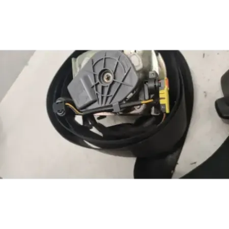 Ceinture avant gauche audi a3 8p