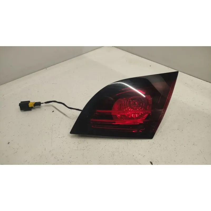 Feu arriere interieur droit citroen ds4