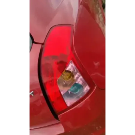 Feu arriere droit suzuki swift