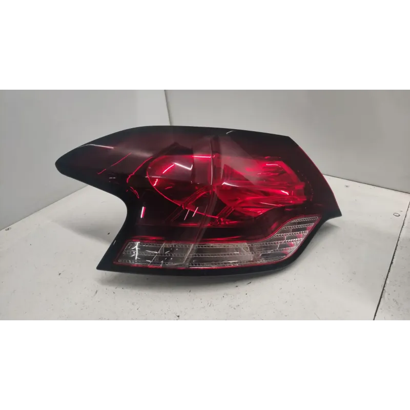 Feu arriere gauche citroen ds4