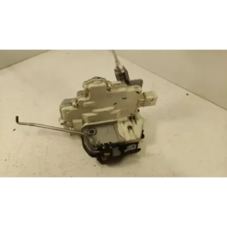 Serrure porte avant droit audi a3 8p