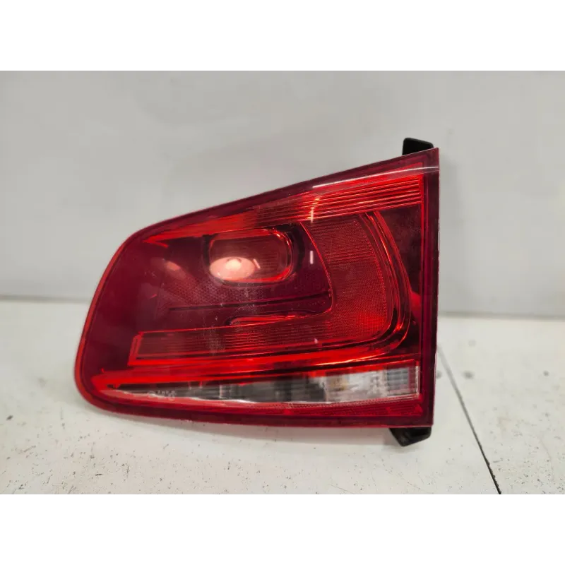 Feu arriere interieur droit volkswagen touareg 7p ii