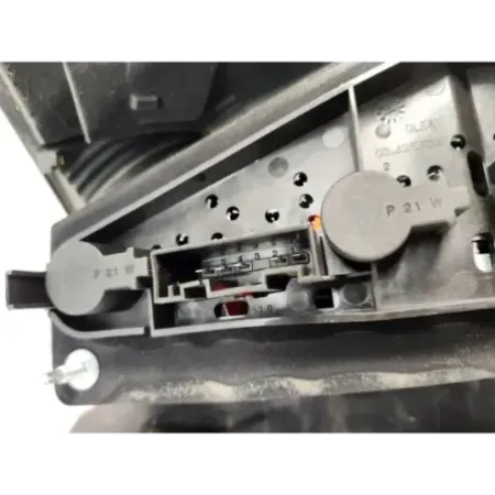 Feu arriere gauche bmw x1 e84