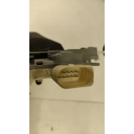 Serrure porte avant gauche audi a3 8p