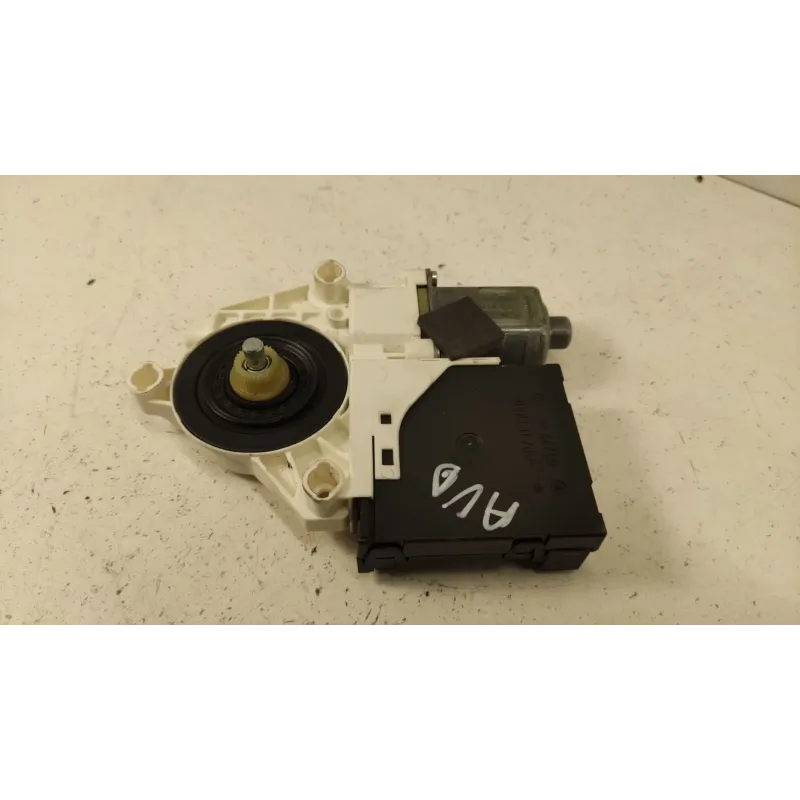 Moteur leve-glace avant droit audi a3 8p