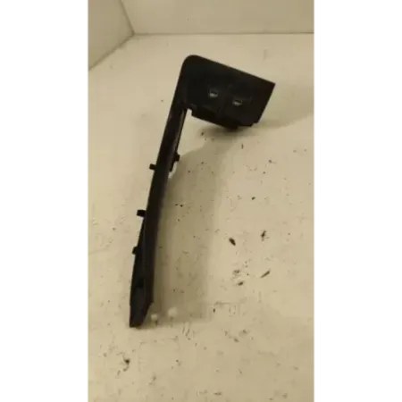 Commande leve-glace porte avant gauche audi a3 8p