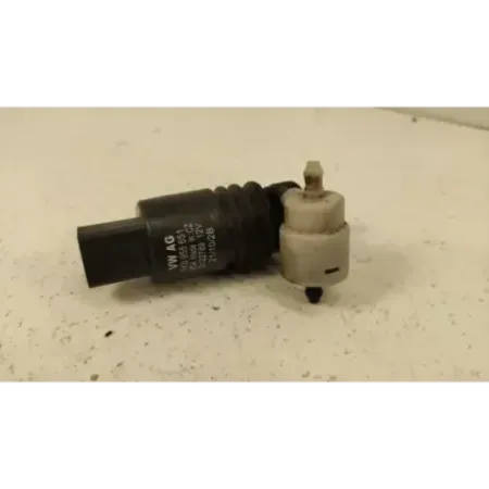 Pompe lave-glace avant audi a3 8p