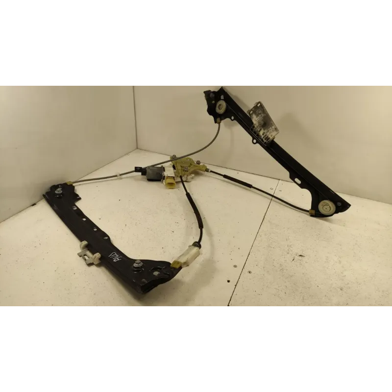 Mecanisme + moteur de leve-glace avant droite bmw serie 3 e92/e93