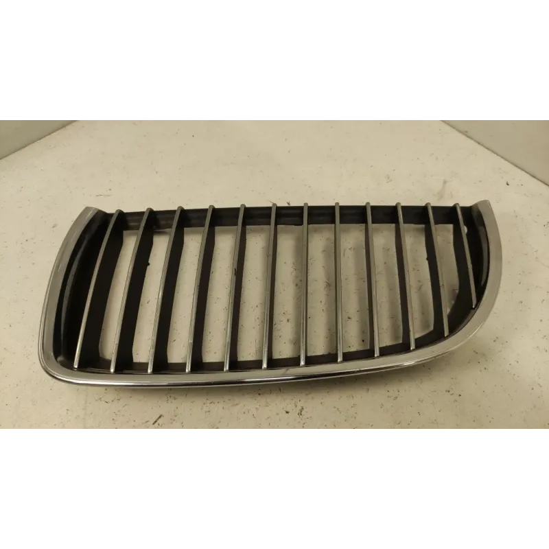 Calandre gauche bmw serie 3 e90/e91