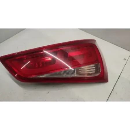 Feu arriere droit audi a1 8x