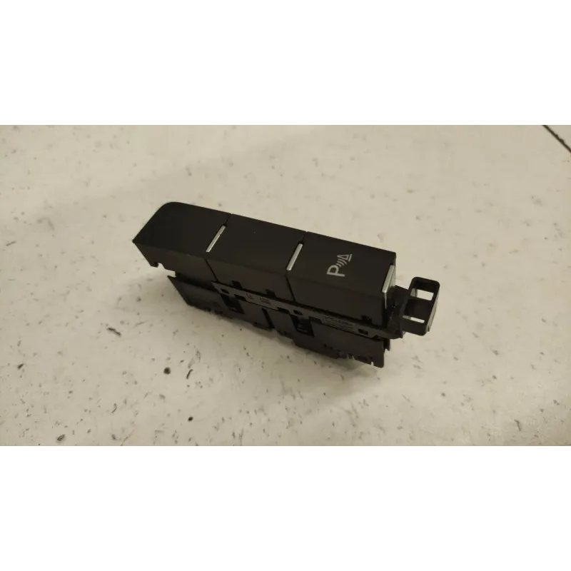 Bouton aide stationnement volkswagen golf 7 vii
