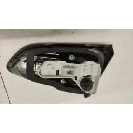 Feu arriere interieur gauche volkswagen golf 7 vii