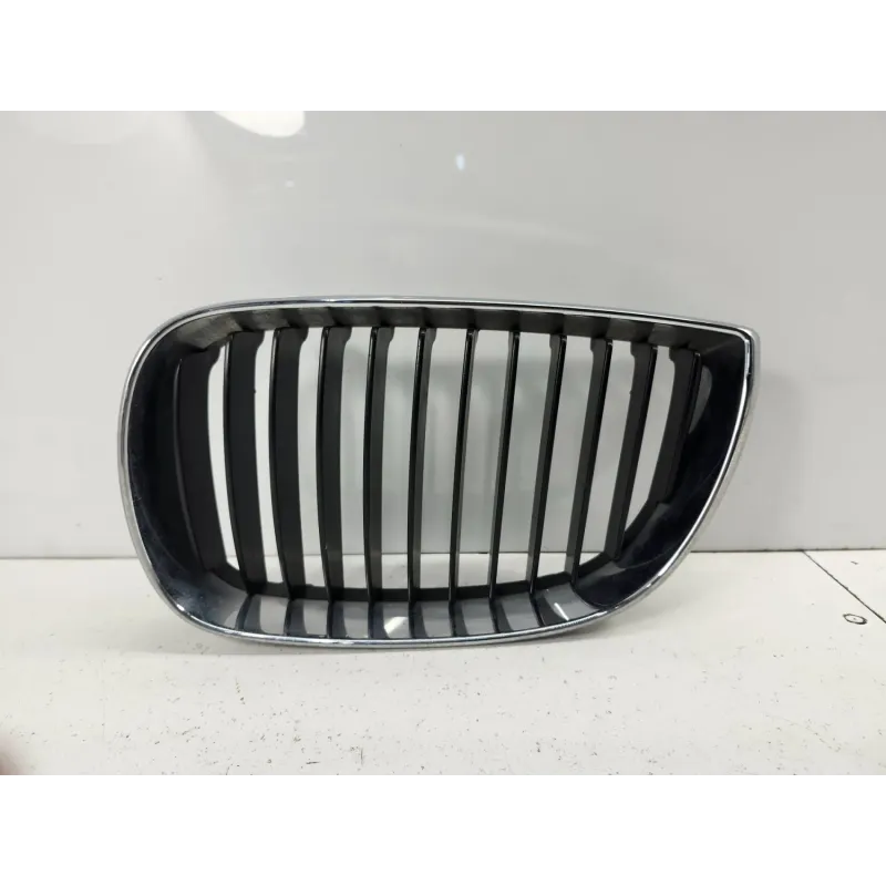 Calandre gauche bmw serie 1 e87/e81