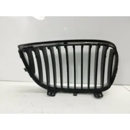 Calandre gauche bmw serie 1 e87/e81
