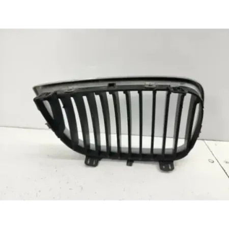 Calandre gauche bmw serie 1 e87/e81