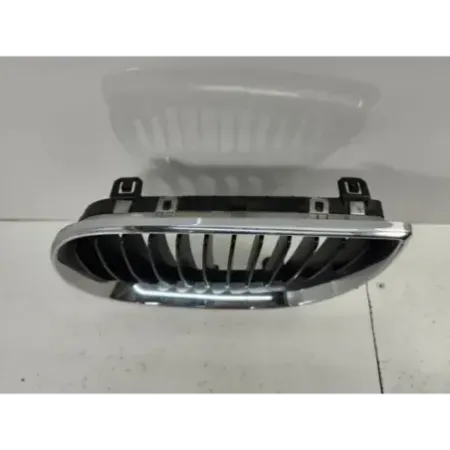 Calandre gauche bmw serie 1 e87/e81