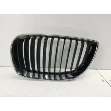 Calandre gauche bmw serie 1 e87/e81