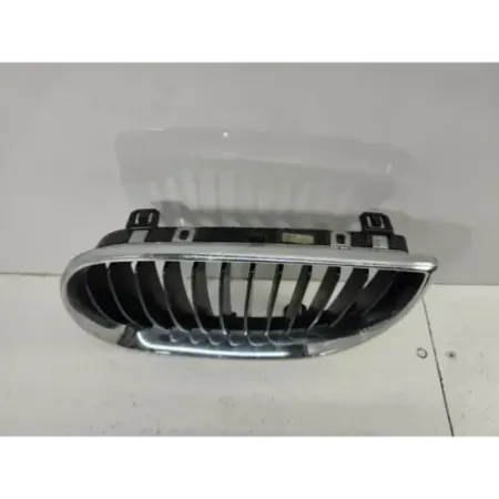 Calandre gauche bmw serie 1 e87/e81