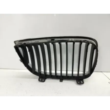 Calandre gauche bmw serie 1 e87/e81