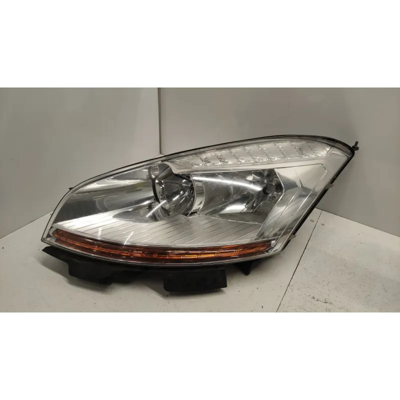 Phare gauche citroen c4