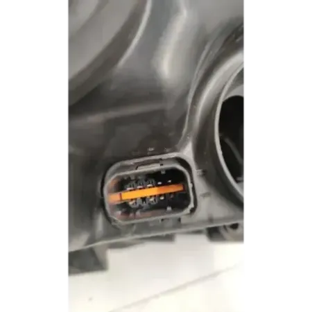 Phare gauche citroen c4