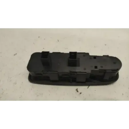 Commande leve-glace porte avant gauche citroen c4