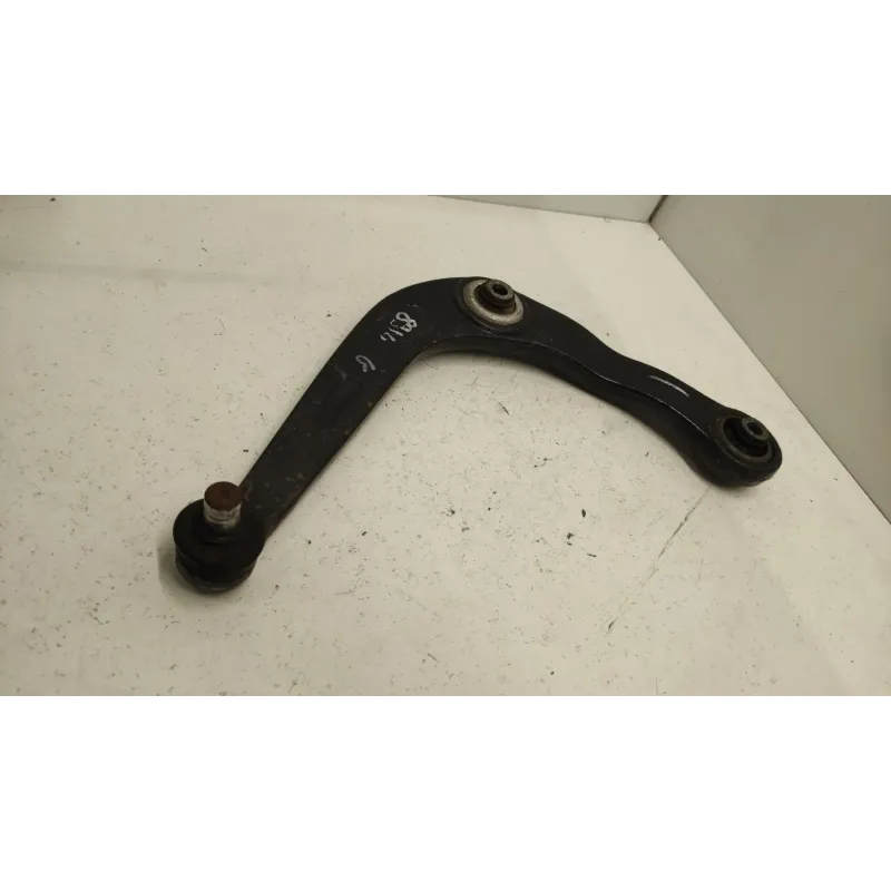 Triangle inferieur avant gauche peugeot 206