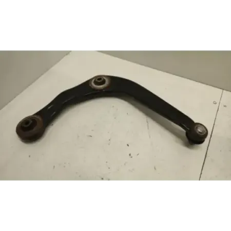 Triangle inferieur avant gauche peugeot 206