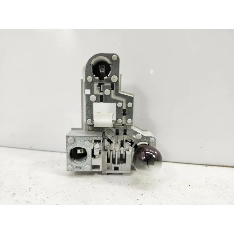 Platine feu arriere droit bmw serie 3 e46