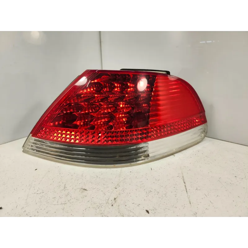 Feu arriere droit bmw serie 7 e65/e66