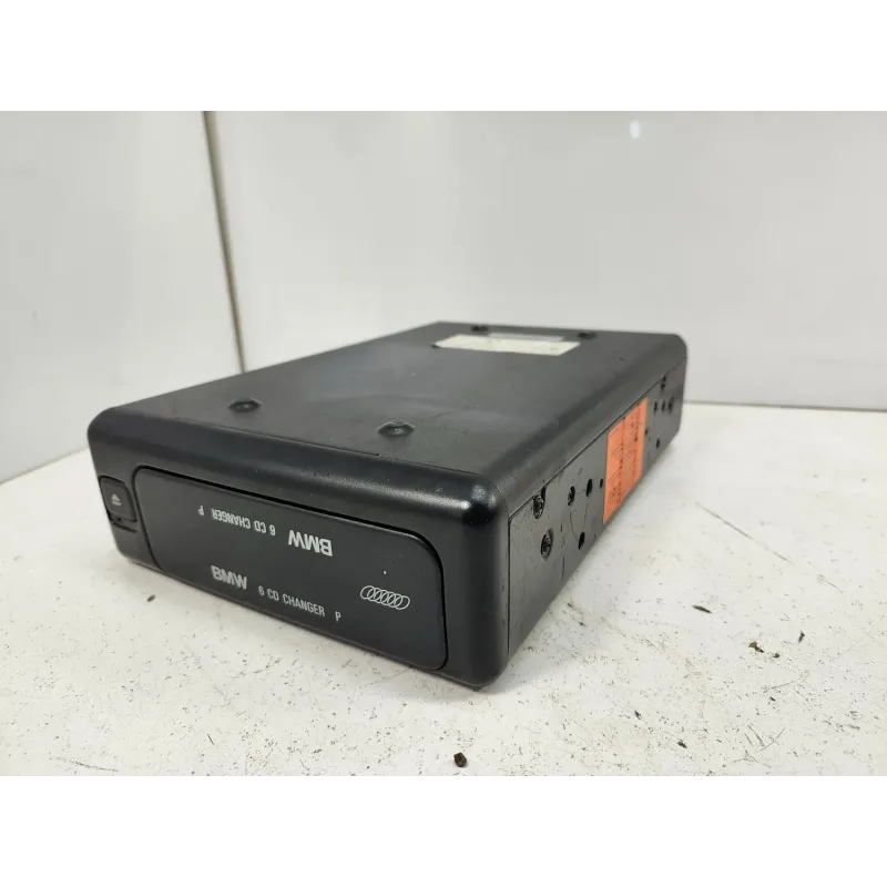 Lecteur / chargeur cd bmw serie 7 e38