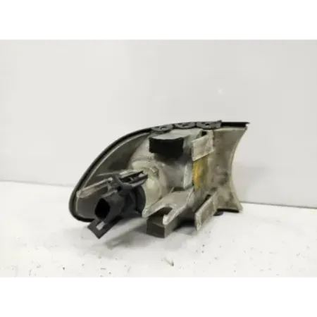 Clignotant avant gauche bmw serie 7 e38