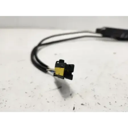 Pretensionneur avant gauche bmw serie 7 e65/e66