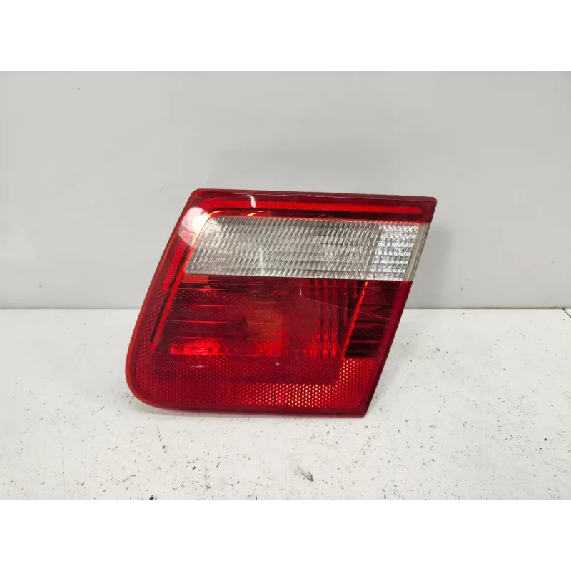 Feu arriere interieur droit bmw serie 3 e46