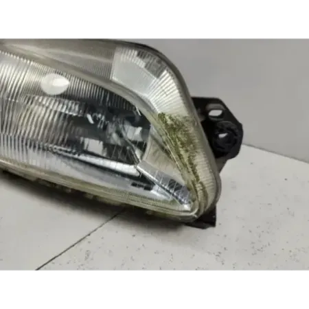 Phare droit peugeot 306