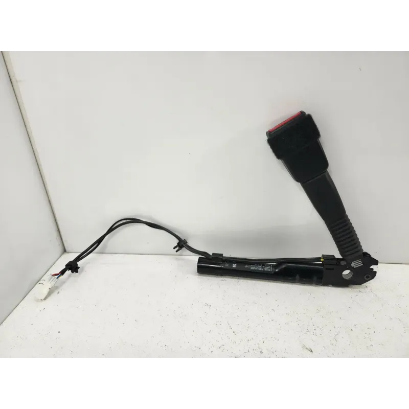 Pretensionneur avant droit bmw serie 1 f20/f21