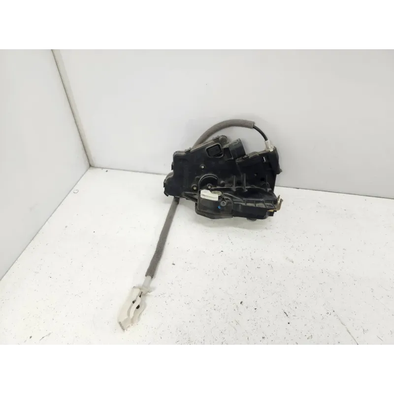 Serrure porte arriere droite bmw serie 3 e46