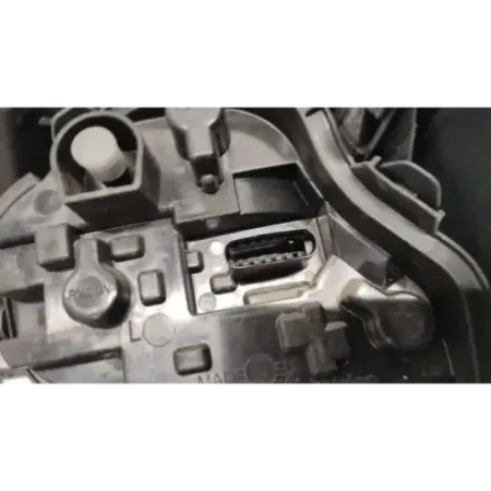 Feu arriere gauche bmw serie 1 f20/f21
