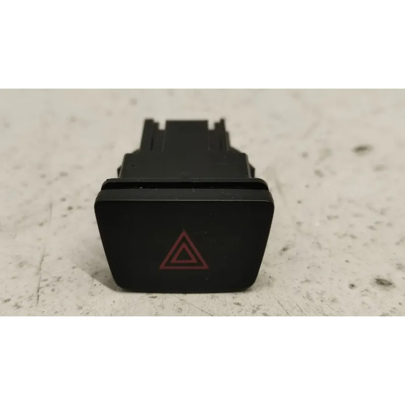 Bouton de warning ford fiesta 7 vii