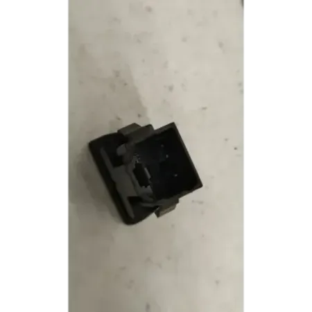 Bouton de warning ford fiesta 7 vii