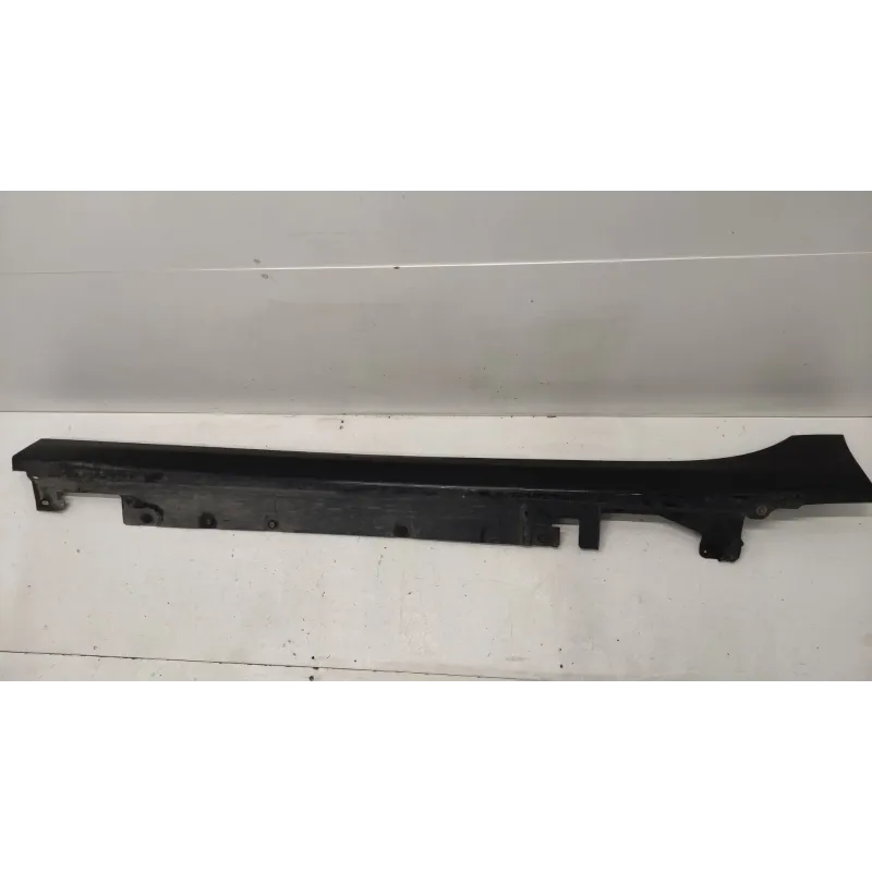Bas de caisse gauche bmw serie 1 f40