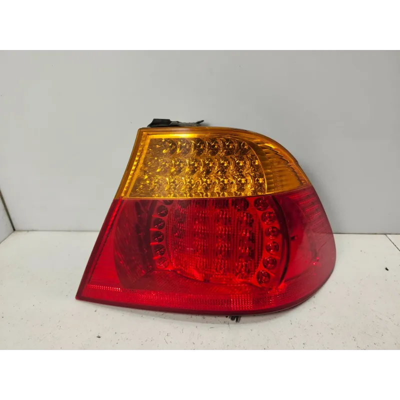 Feu arriere droit bmw serie 3 e46