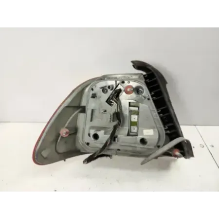 Feu arriere droit bmw serie 3 e46