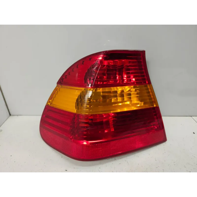Feu arriere gauche bmw serie 3 e46