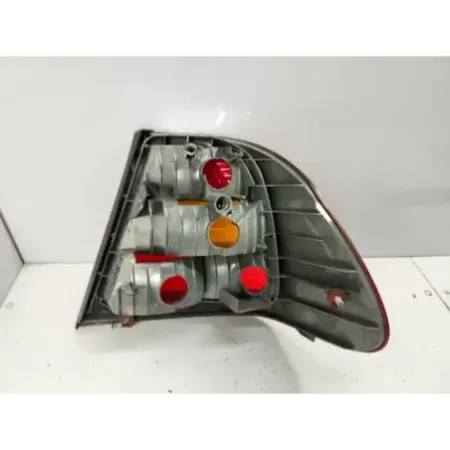 Feu arriere gauche bmw serie 3 e46