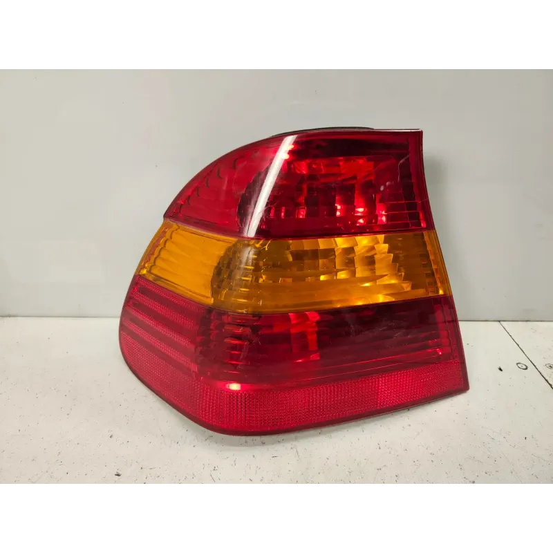 Feu arriere gauche bmw serie 3 e46