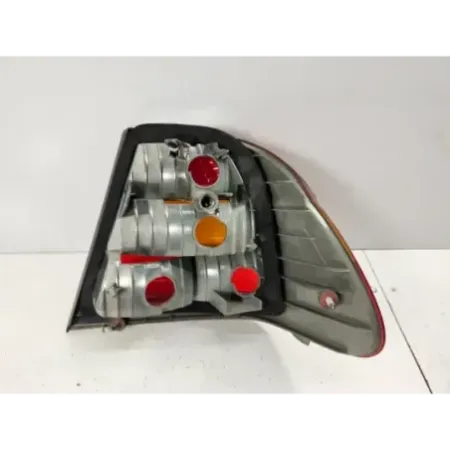Feu arriere gauche bmw serie 3 e46